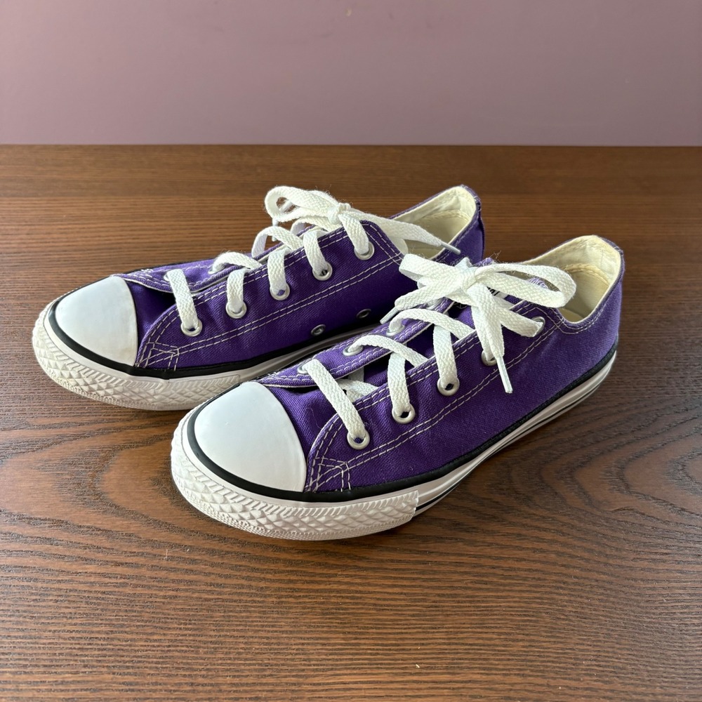 Converse Chuck Taylor All Star Youth Size 3 Purple Low Top Sneakers Shoes
